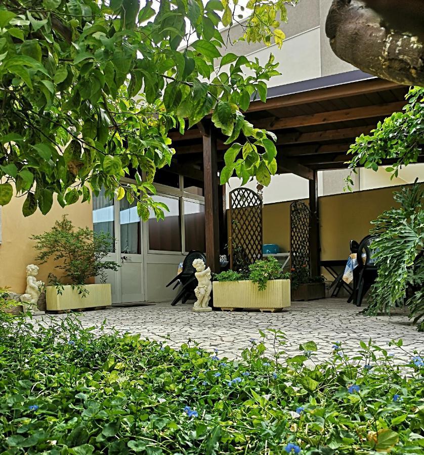 La Casina Di Vanni - Casa Vacanza Nel Cuore Del Salento Arnesano Zewnętrze zdjęcie